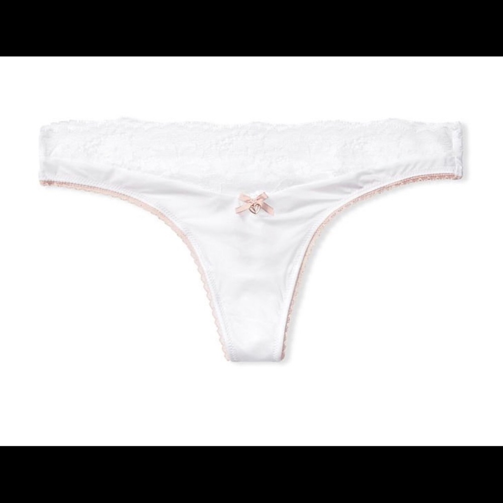 Victoria’s Secret Body by Victoria Lace Trim Thong NWOT
